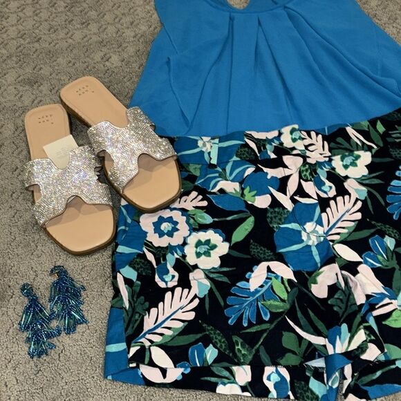 LOFT Blue/Green Floral Jungle Riviera Shorts in Forever Navy Sz 6 EUC - Picture 9 of 11